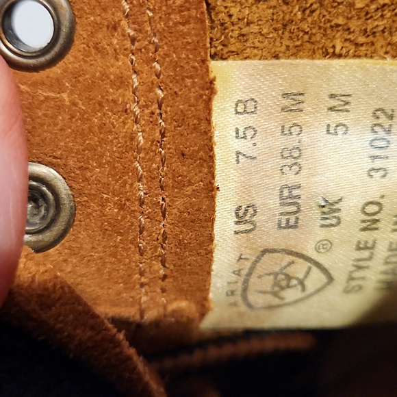 Ariat leather boots women's size 7.5 B - Picture 10 of 10